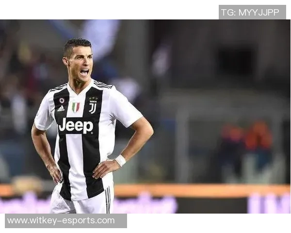 足球传奇人物全解析：从梅西到C罗的成长轨迹与辉煌成就